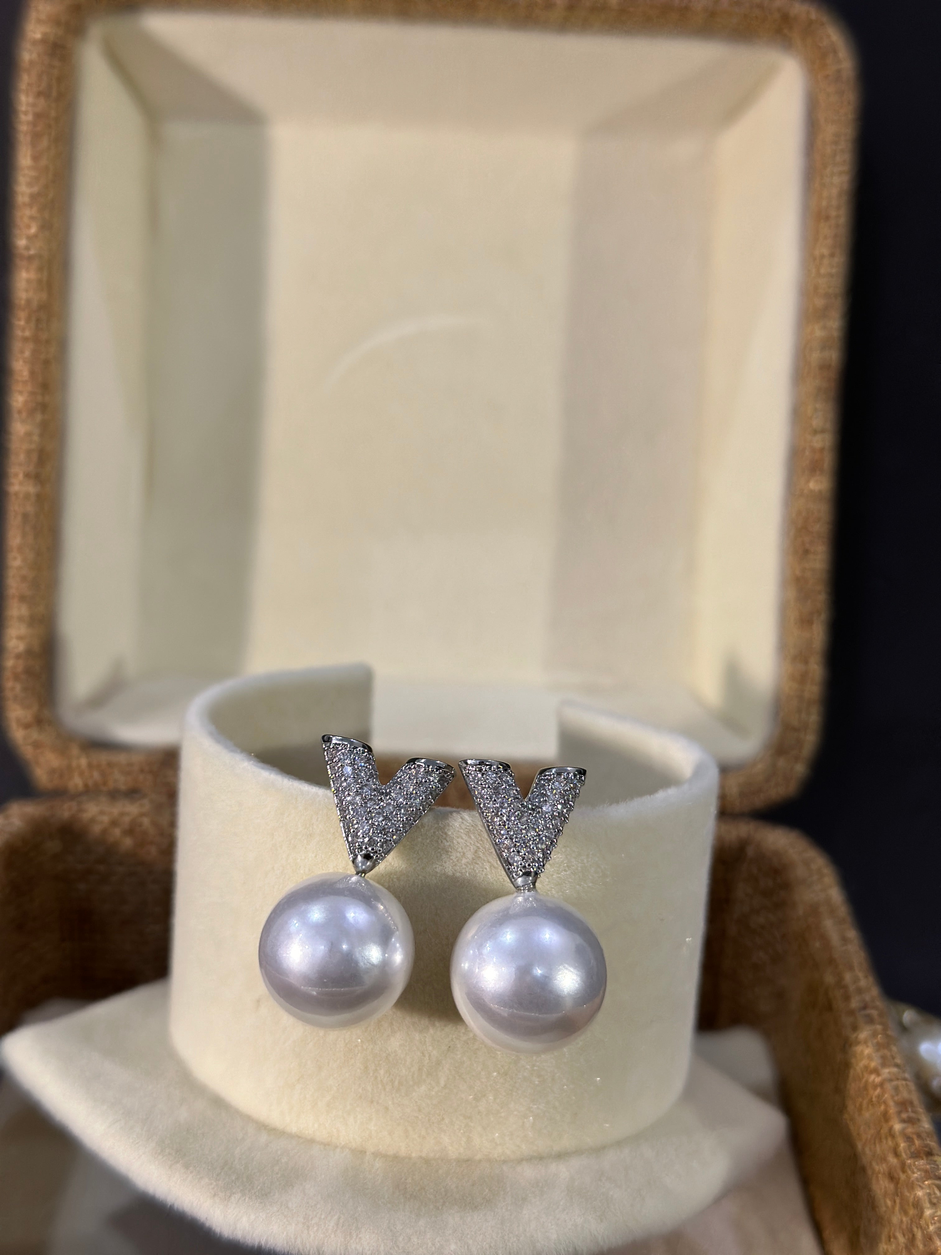 Pearl Radiance Crystal Stud Earrings
