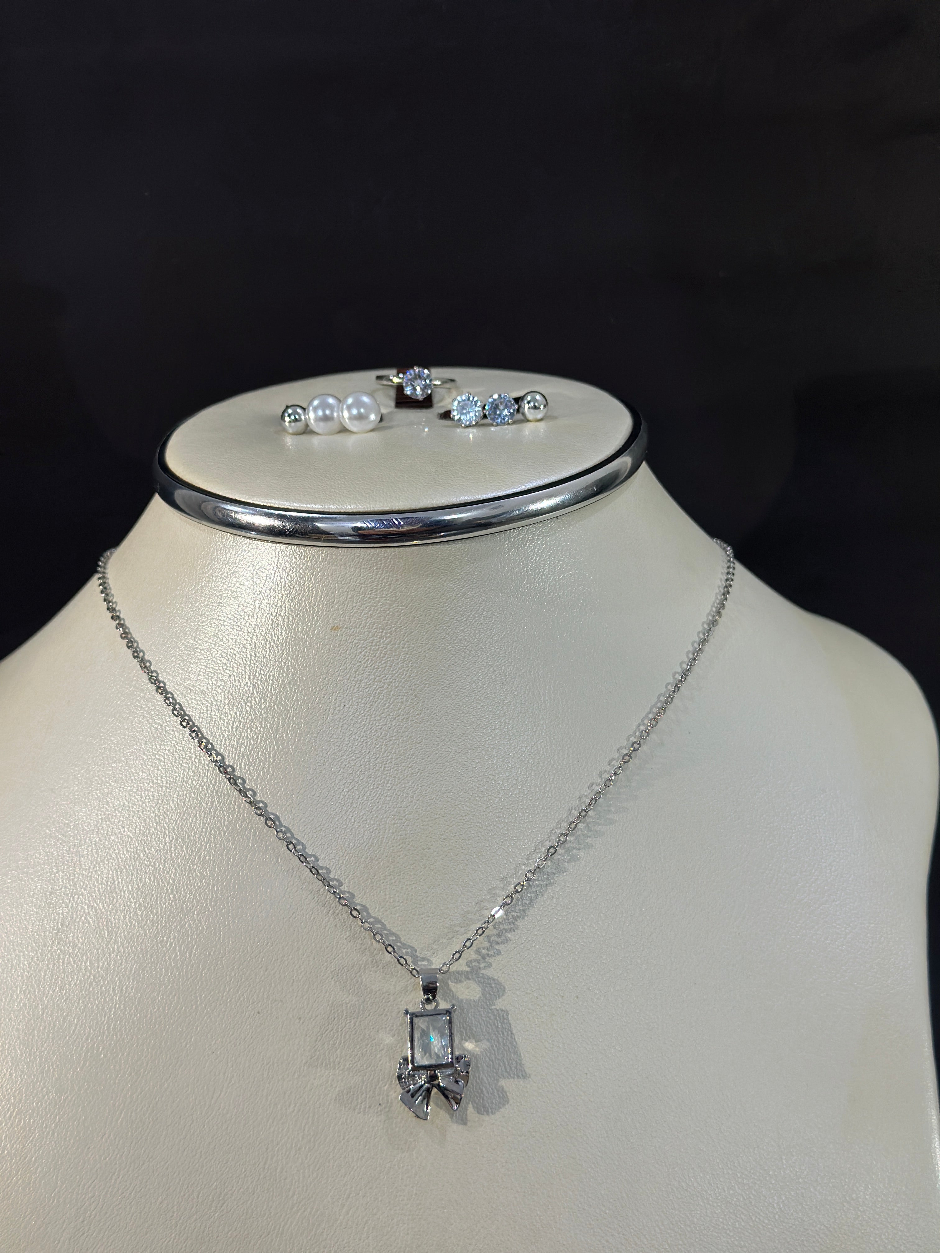Crystal Bow Silver Jewellery Set