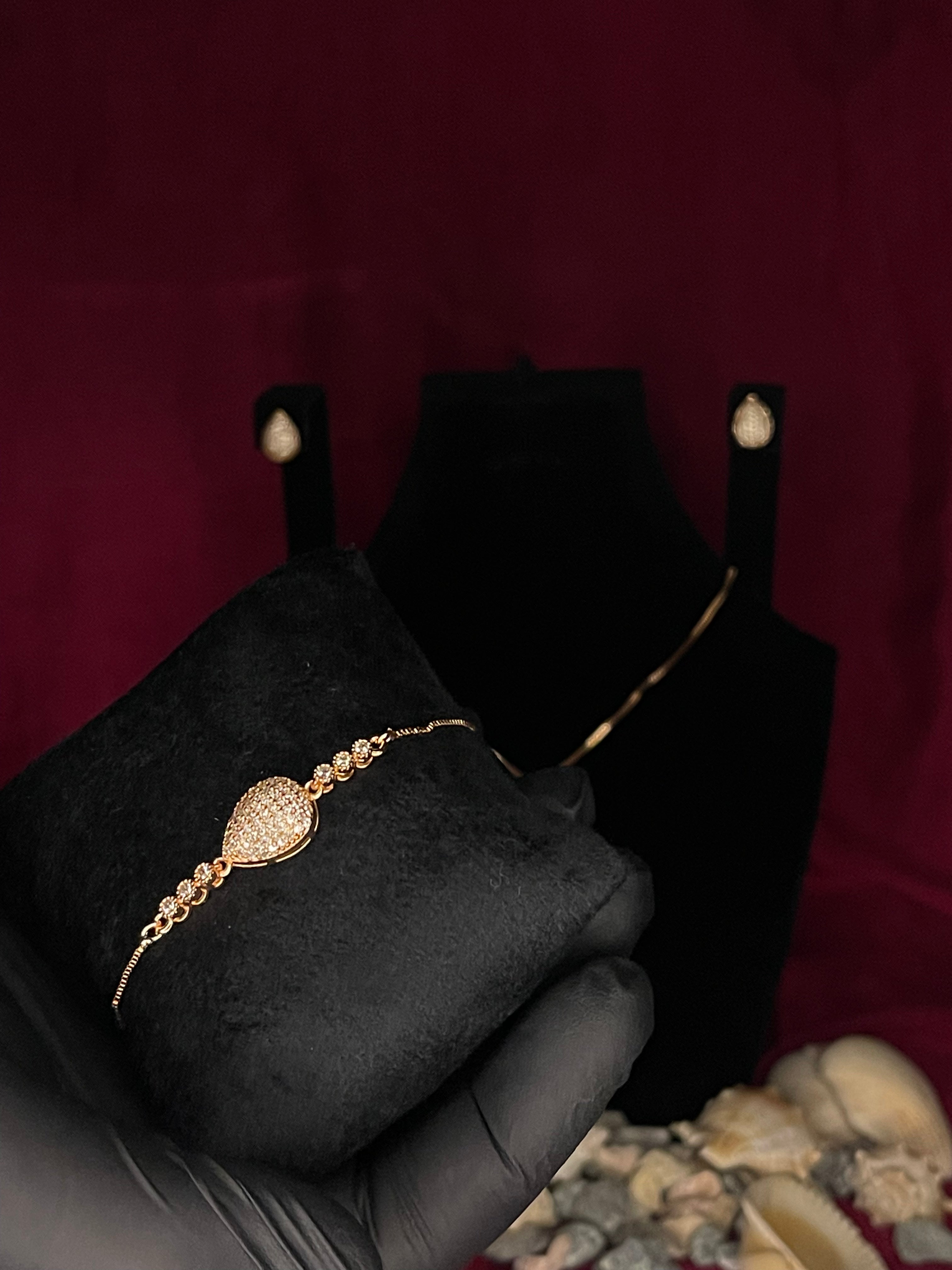 Golden Teardrop Elegance Jewelry Set (Necklace, Earrings, Bracelet & Ring)