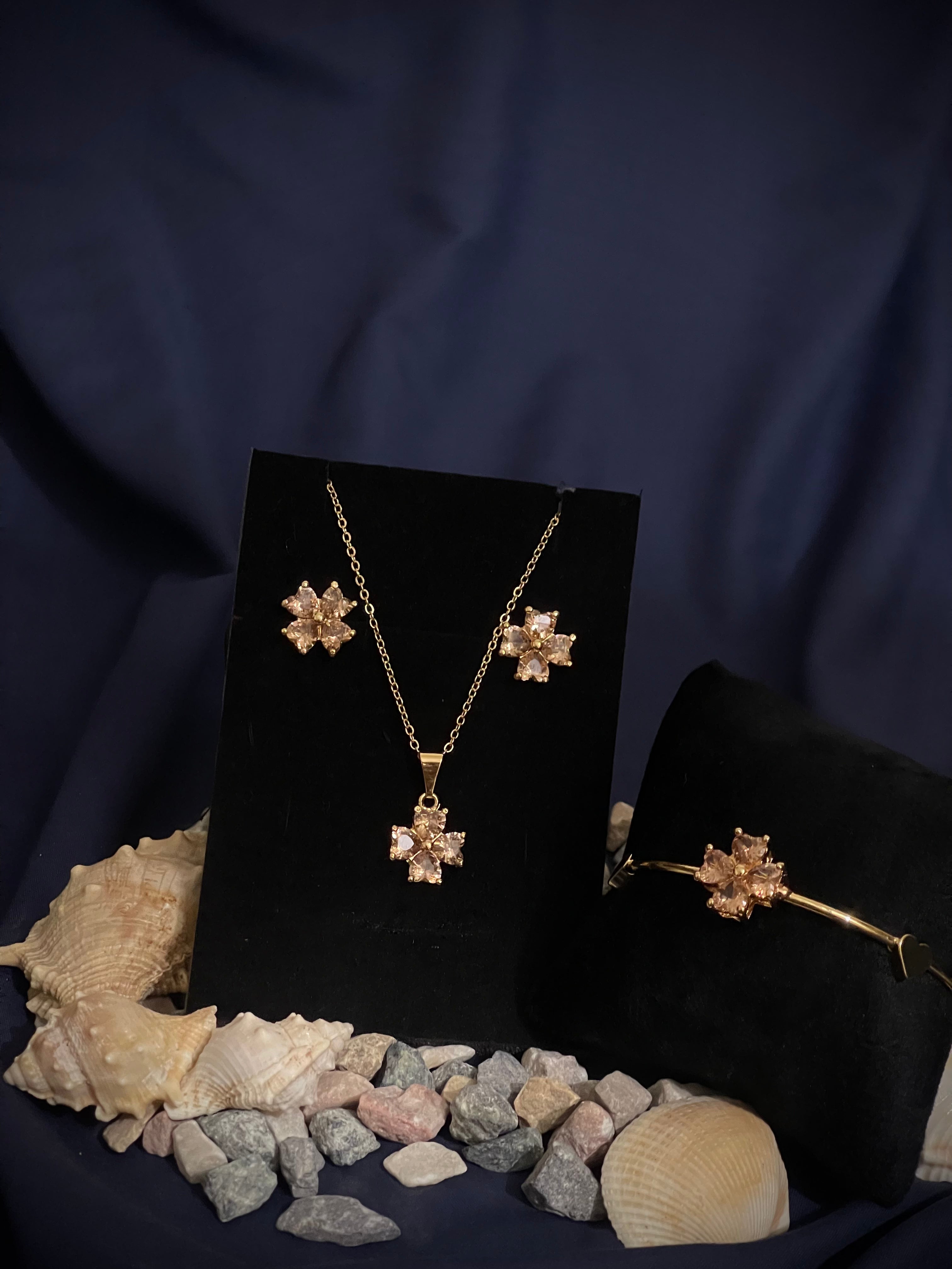 Floral Elegance Diamond Jewellery Set