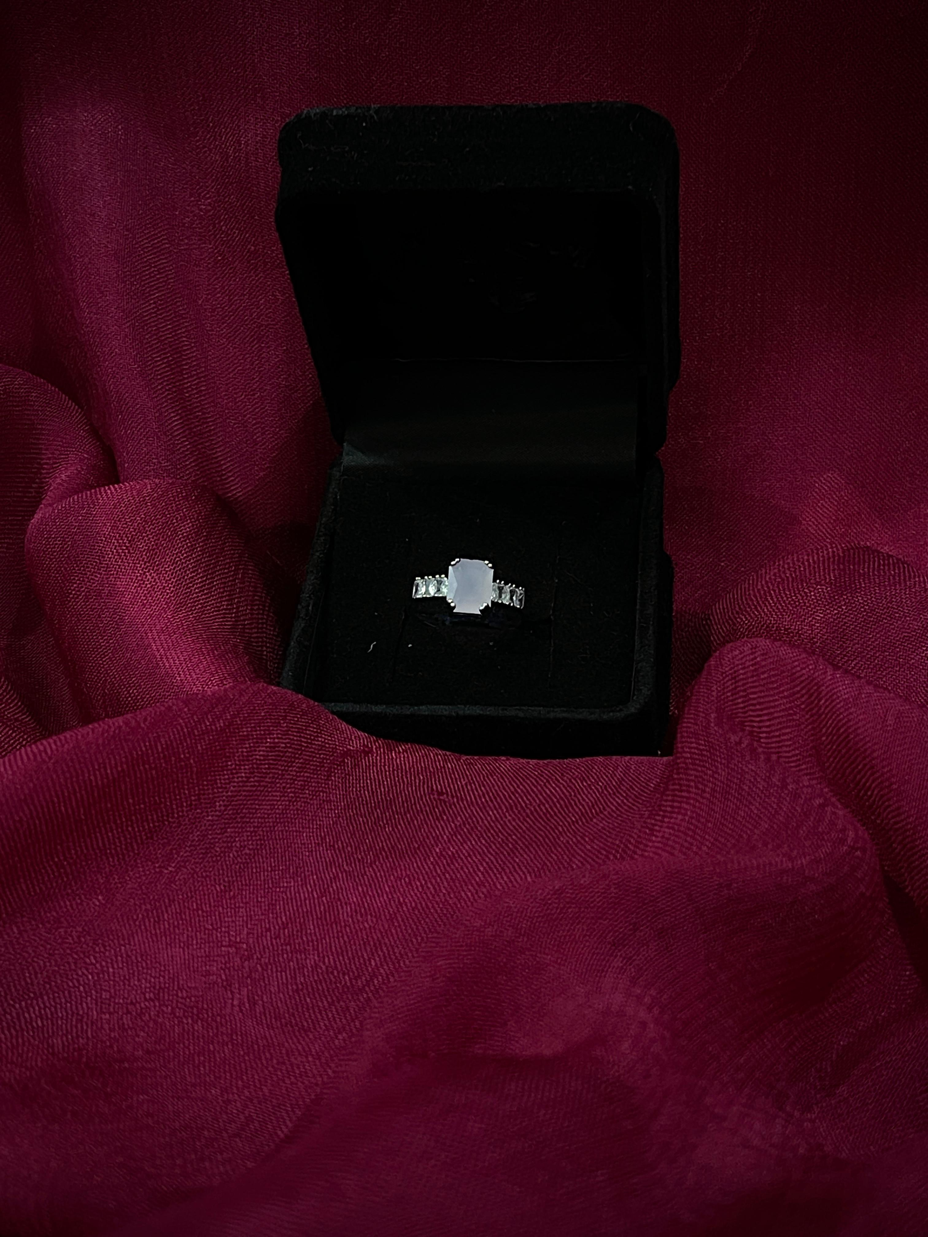 Regal Emerald Elegance Ring