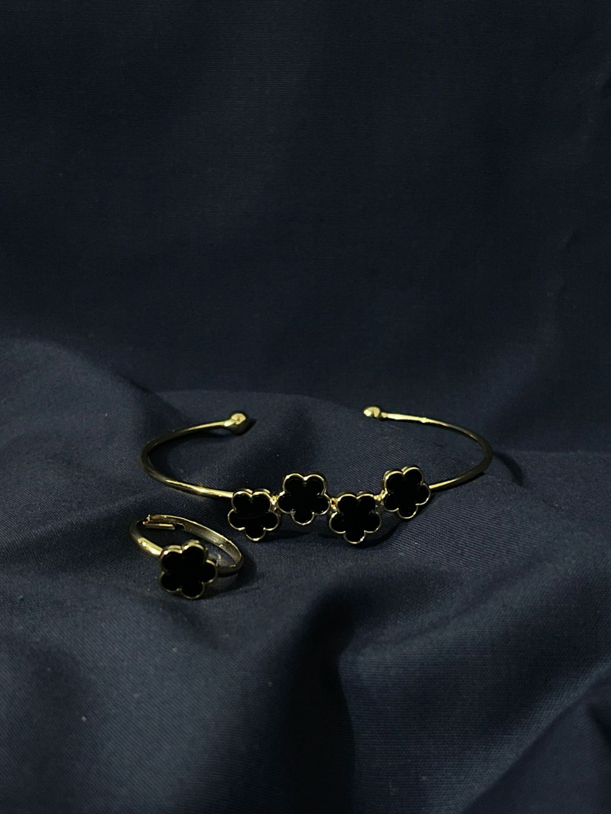 Blooming Grace Bracelet & Ring Set